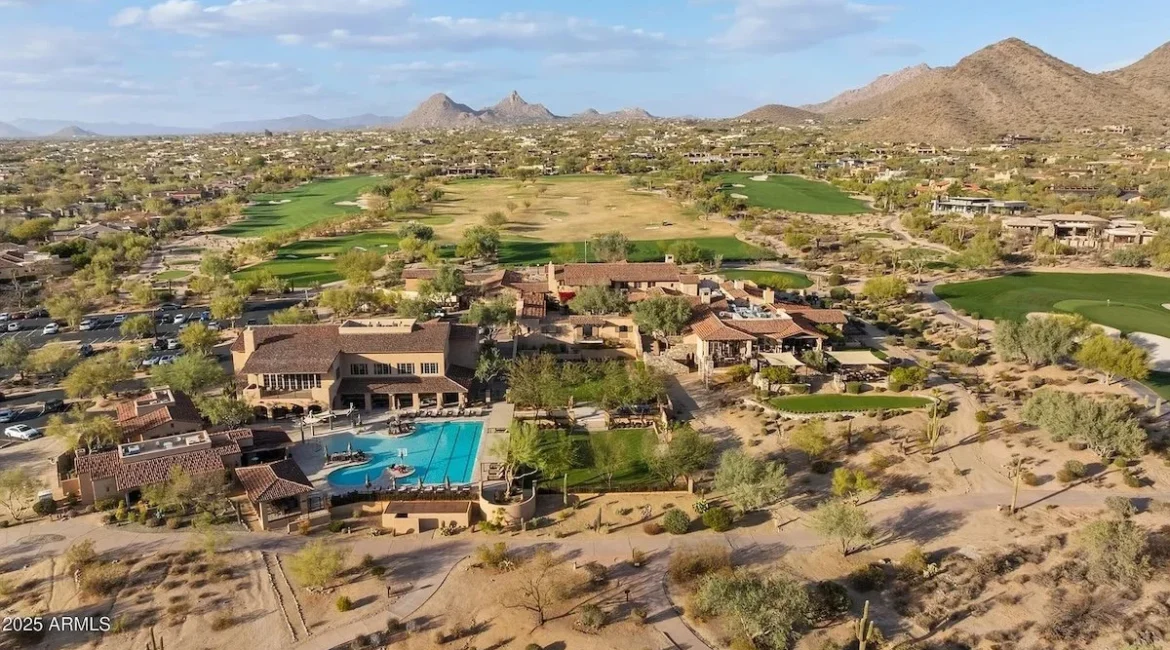 Aerial view of luxury homes in Scottsdale Arizona with mountain views