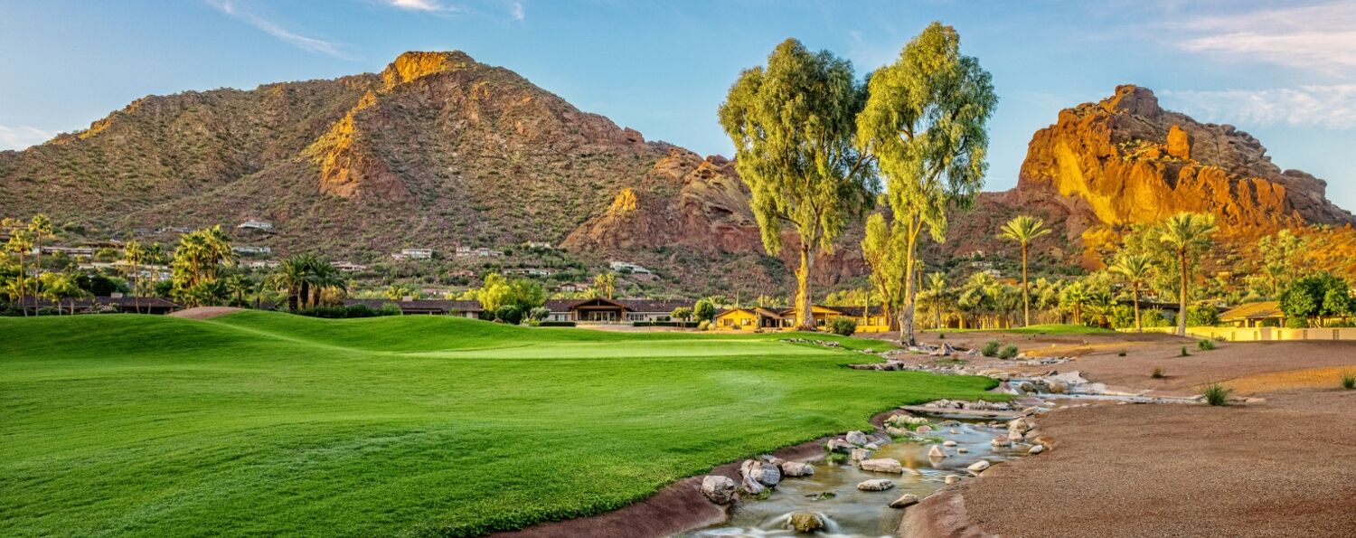 Luxury golf course community in Scottsdale AZ with mountain views